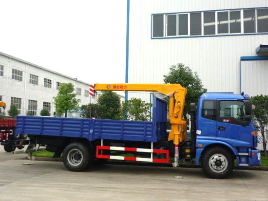 歐曼單橋6.3噸隨車吊