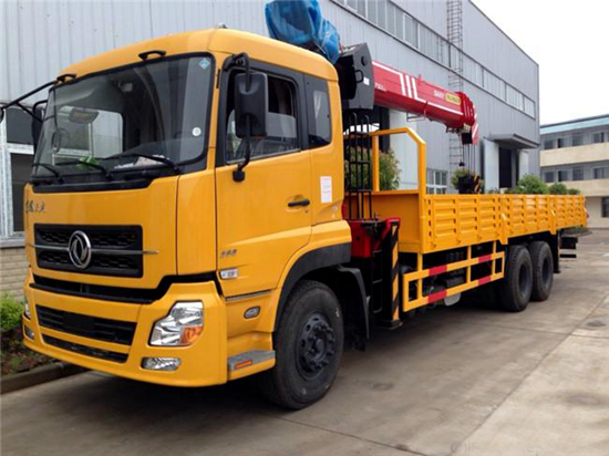 東風(fēng)天龍后雙橋12噸隨車(chē)吊