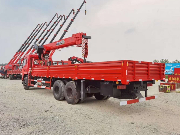 東風(fēng)D3L后雙橋12噸隨車吊