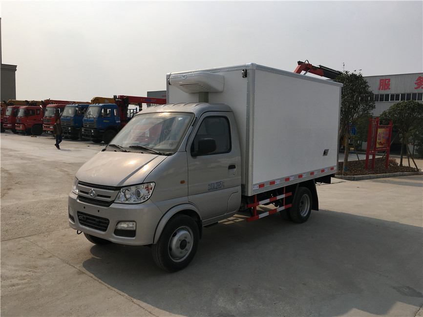 長(zhǎng)安跨越迷你小王子后雙輪 3米冷藏車(chē)