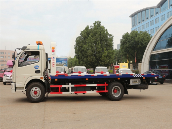 國(guó)六東風(fēng)凱普特一拖二清障車（黃牌）