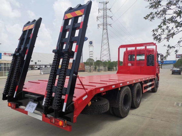 東風(fēng)D3V后八輪平板拖車(chē)