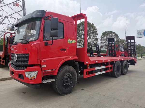 東風(fēng)D3V后八輪平板拖車(chē)