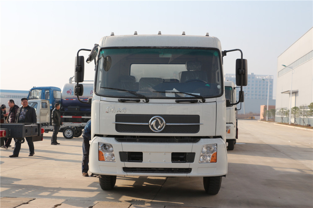 東風(fēng)天錦10方高壓清洗車