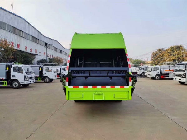 東風(fēng)專底國六后雙橋20方壓縮式垃圾車