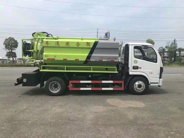 東風(fēng)國(guó)六多利卡D6清洗吸污車(chē)