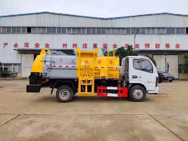 東風(fēng)小多利卡國(guó)六4方藍(lán)牌餐廚垃圾車