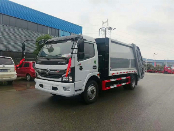 可上京牌8方東風(fēng)多利卡國(guó)六壓縮式垃圾車