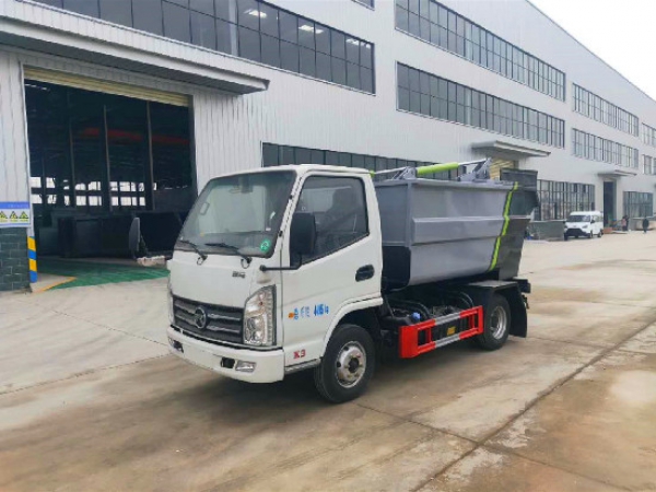 凱馬國(guó)六4方自后掛桶式垃圾車