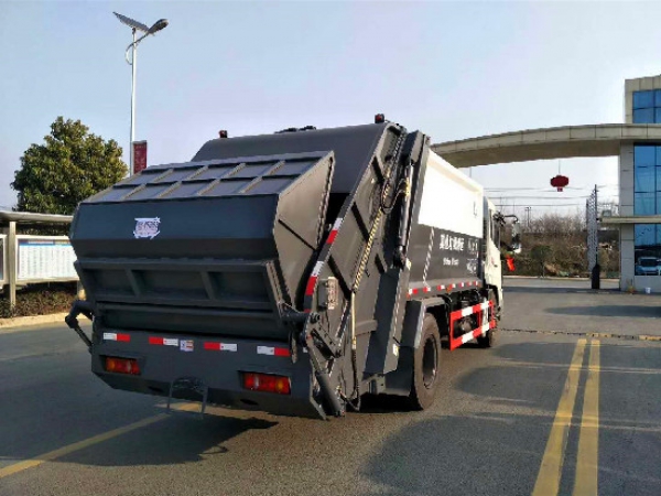 東風(fēng)天錦國六12~14方壓縮式垃圾車（可上京牌）