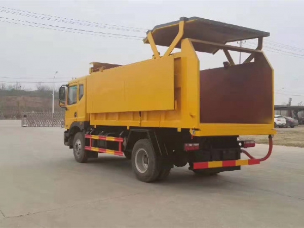 程力威牌CLW5180ZDJ6型壓縮式對(duì)接垃圾車(chē)