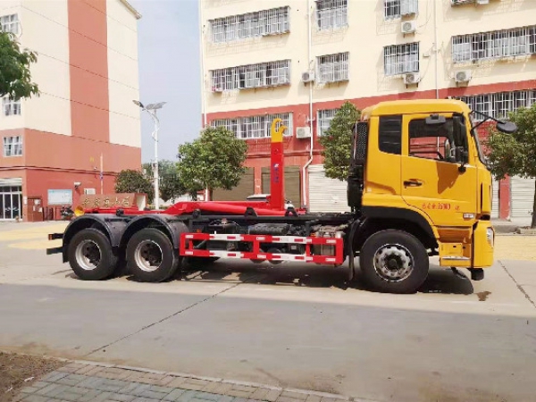 東風(fēng)天龍國(guó)六20~25方車(chē)廂可卸(鉤臂)式垃圾車(chē)