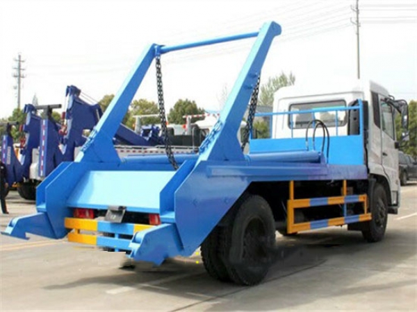 東風(fēng)天錦擺臂式垃圾車(chē)(10方)
