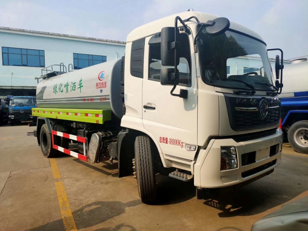 國(guó)六14噸東風(fēng)天錦灑水車