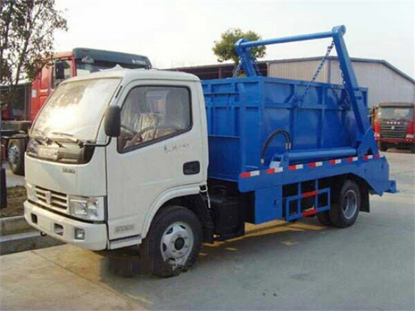 東風(fēng)小多利卡擺臂式垃圾車(藍(lán)牌5方)