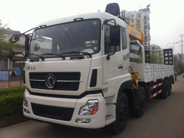 東風(fēng)天龍前四后八16噸隨車(chē)吊