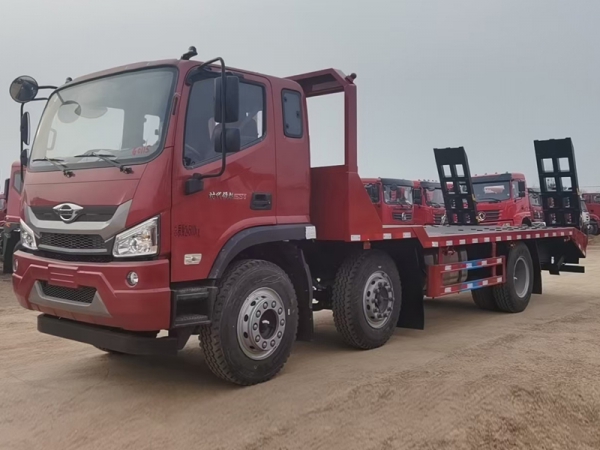 （國六）福田瑞沃小三軸平板運(yùn)輸車