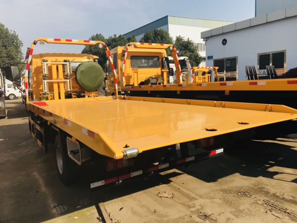 東風(fēng)天錦10噸平板清障車