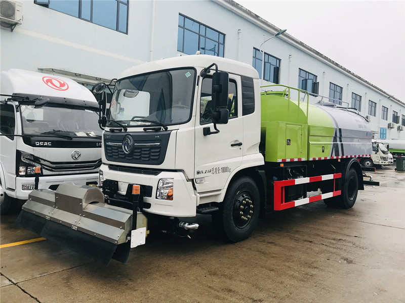 東風(fēng)天錦路面清洗車 養(yǎng)護車