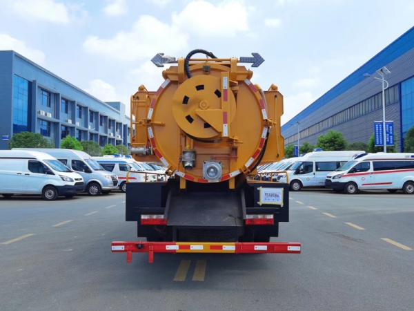 東風福瑞卡12.5方清洗吸污車,聯(lián)合疏通車