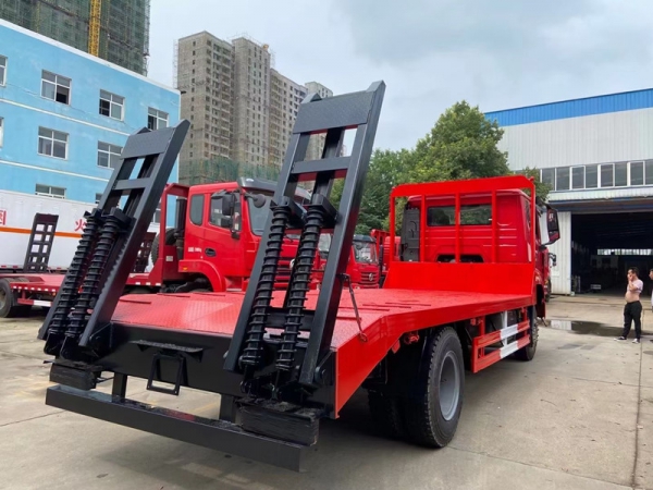 重汽浩瀚國六平板運(yùn)輸車