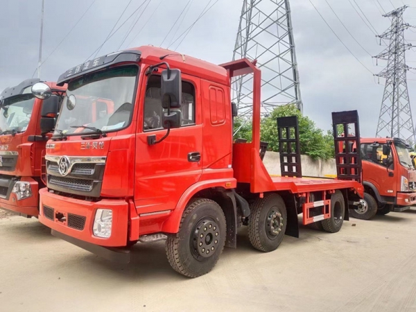 三環(huán)昊龍三軸平板車(短軸距山區(qū)版)