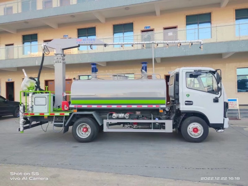 東風(fēng)5噸鐵路抑塵車