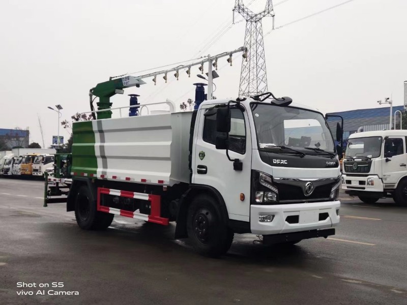 東風(fēng)8噸鐵路抑塵車