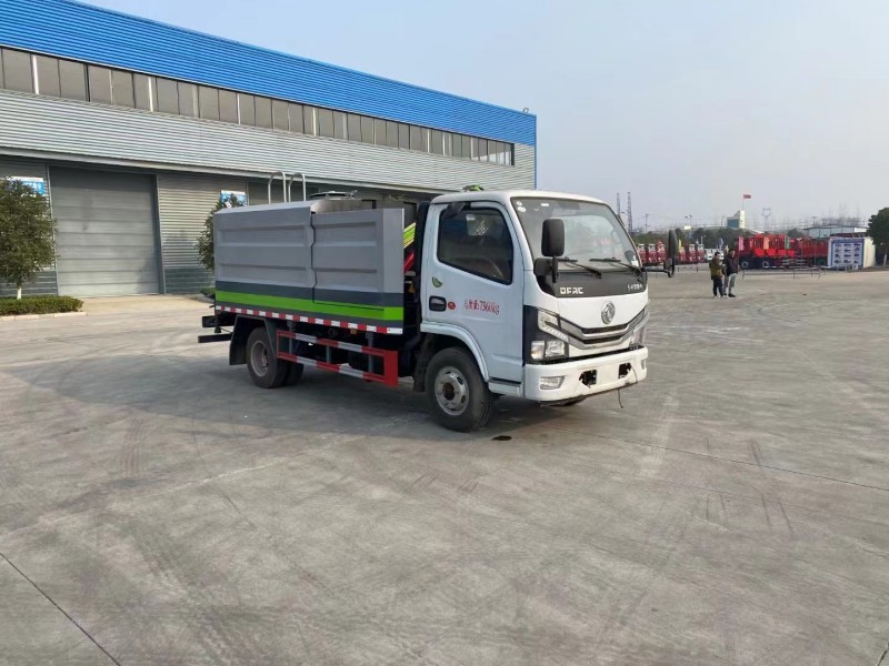 東風(fēng)多利卡隧道壁清洗車