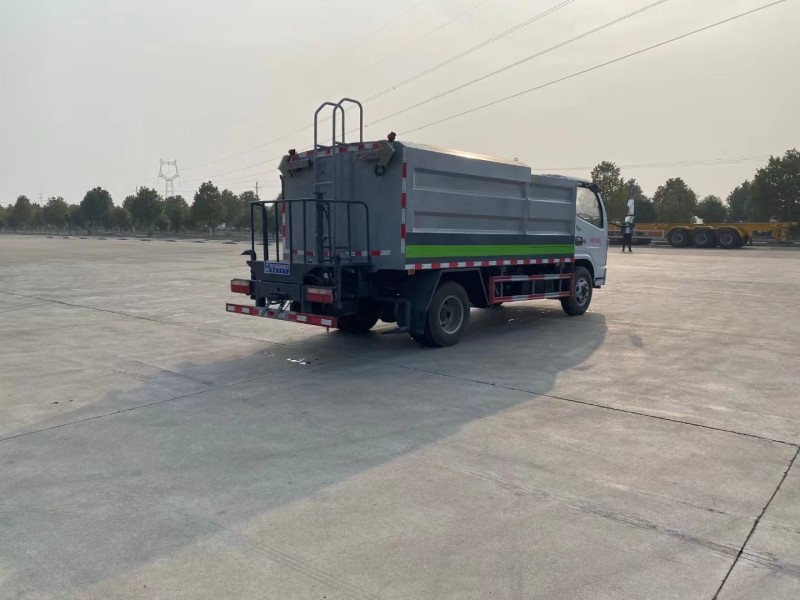 東風(fēng)多利卡隧道壁清洗車