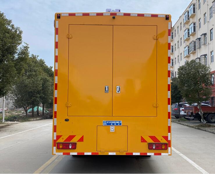 東風(fēng)天錦3000-4000大流量搶險(xiǎn)車