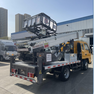 江鈴順達(dá)排半32米云梯車